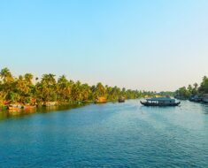 largest lake in India Vembanad lake