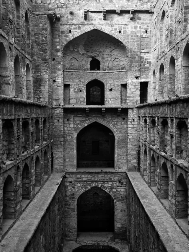10 Must-Visit Historical Places in Delhi