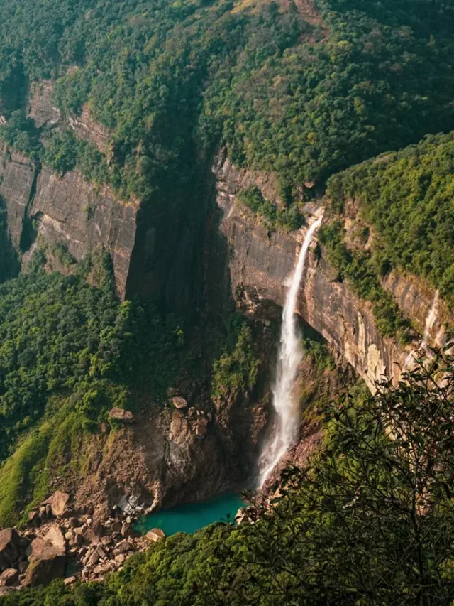 10 Stunning Waterfalls In Meghalaya You Must Visit