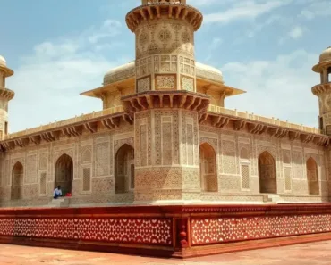 Itimad-Ud-Daulah Tomb - lesser Known Monuments by Mughals